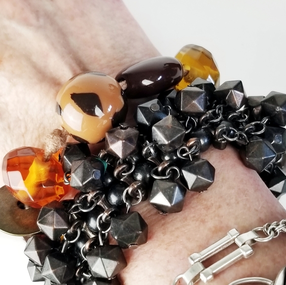 Two Chunky Fashion Bracelets • Nine West & Other - Picture 11 of 11